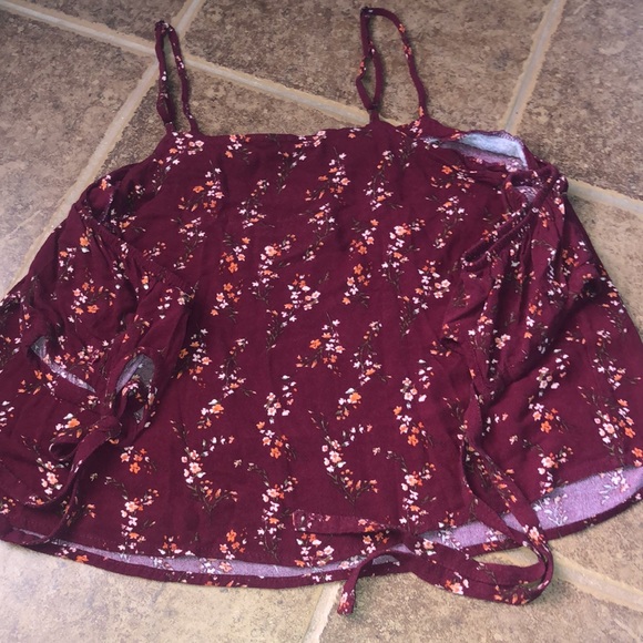 Spring shirt 👚 - Picture 3 of 3